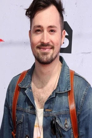 Dustin Belt portrait