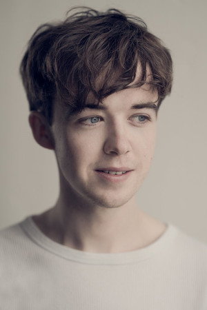 Alex Lawther portrait