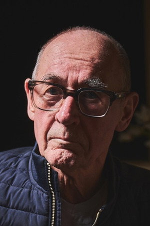 Andy Fairweather Low portrait