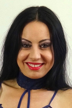 Damaris portrait