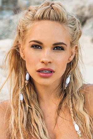 Danielle Mathers portrait