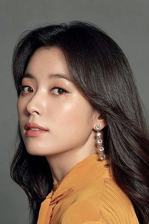 Han Hyo-joo portrait