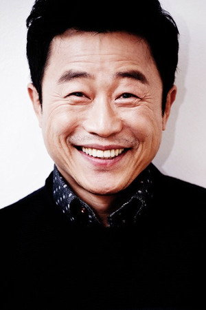 Lee Moon-sik portrait