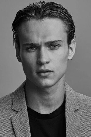 Saul Nanni portrait