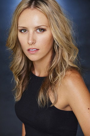 Laura Kennon portrait