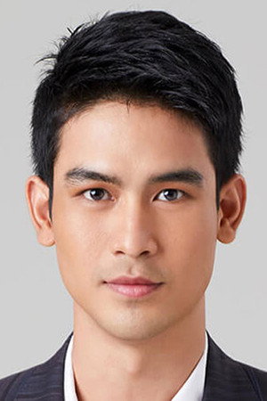 Jinna Navarat portrait