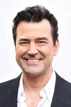 Ron Livingston portrait