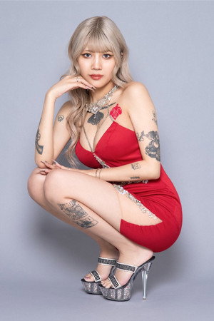 Karen Otori portrait