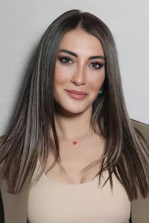 Merve Oflaz portrait