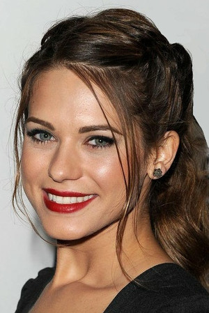 Lyndsy Fonseca portrait