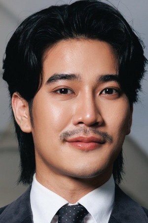 Yotsawat Tawapee portrait