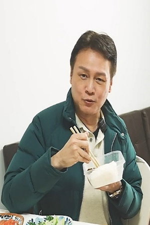 Yeung Chung-Yan portrait