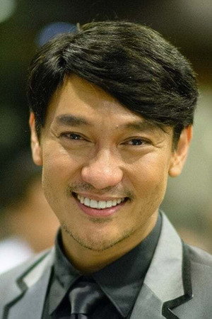 Roeder Camañag portrait