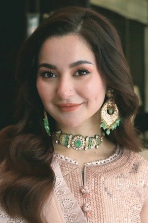 Hania Aamir portrait