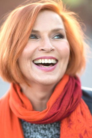 Sari Havas portrait