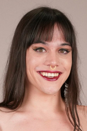 Nyxi Leon portrait