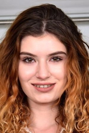 Candice Demellza portrait