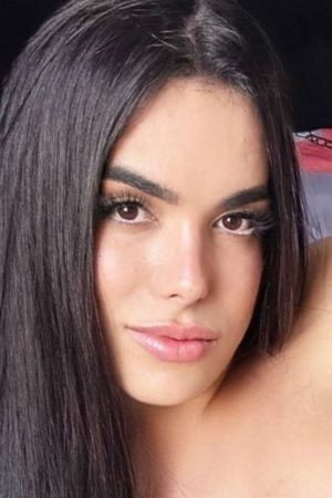 Elise Rodrigues portrait