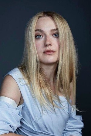 Dakota Fanning portrait