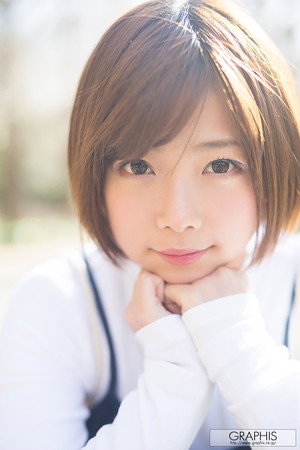 Mana Sakura portrait