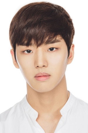 Yang Hong-seok portrait