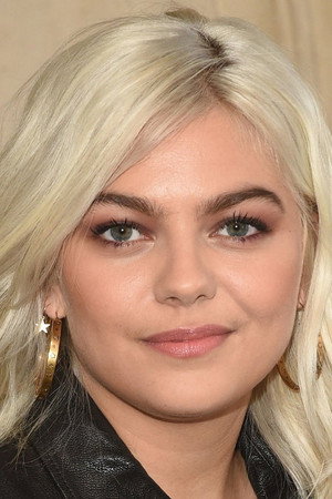 Louane portrait