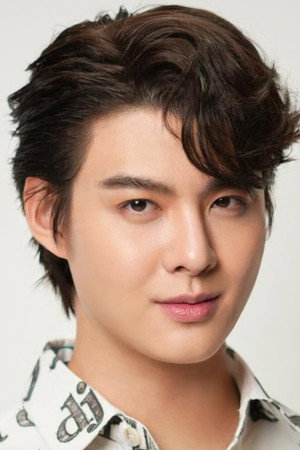 Suppapong Udomkaewkanjana portrait