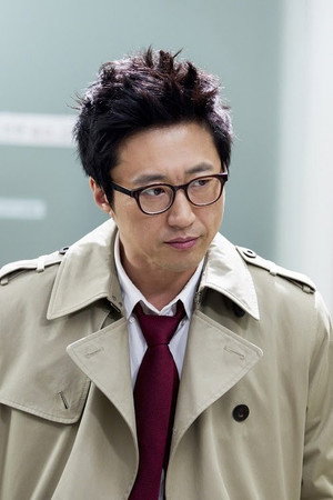Park Shin-yang portrait