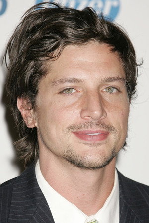 Simon Rex portrait