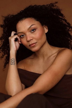 Kamila Amorim portrait