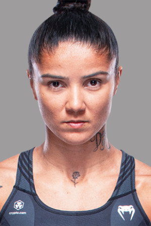 Istela Nunes portrait