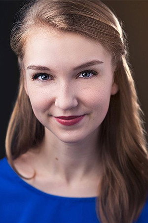 Elyse Maloway portrait