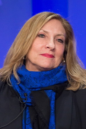 Lesli Linka Glatter portrait