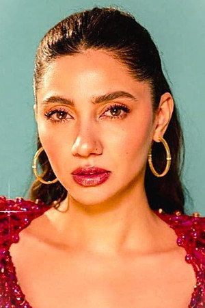 Mahira Khan portrait