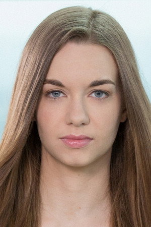 Tali Dova portrait