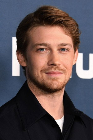 Joe Alwyn portrait