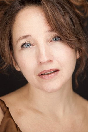 Linda Elvira portrait