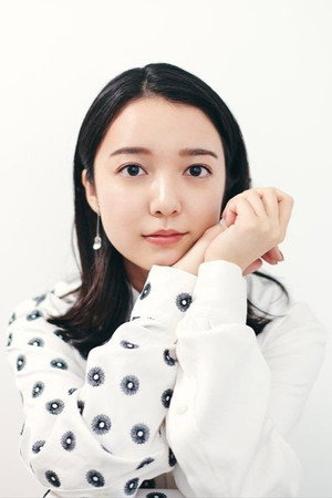 Mone Kamishiraishi portrait