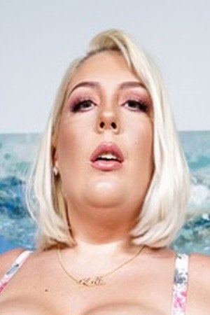 Kali Kakes portrait