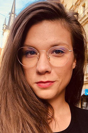 Eva Hacurová portrait