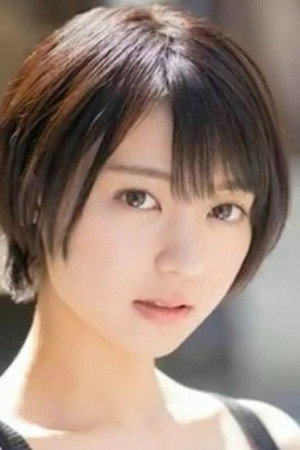 Suzu Monami portrait