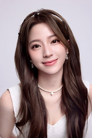 Ouyang Didi portrait