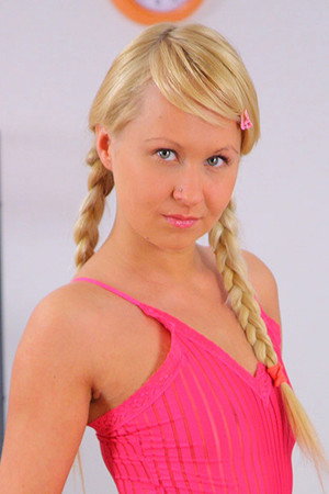 Amelie Pure portrait