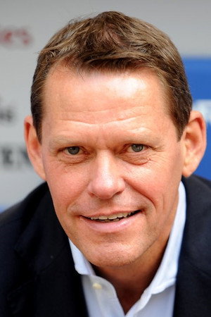 Frank Arnesen portrait