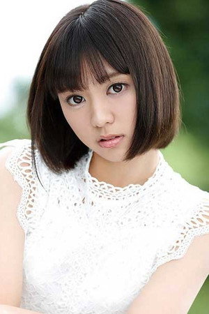 Suzu Monami portrait