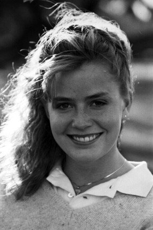 Elisabeth Shue portrait