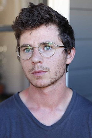 Charlie McDermott portrait