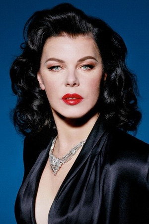 Debi Mazar portrait