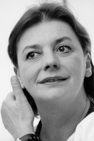 Ioana Crăciunescu portrait