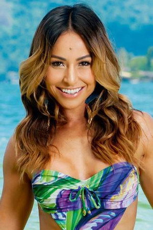 Sabrina Sato portrait